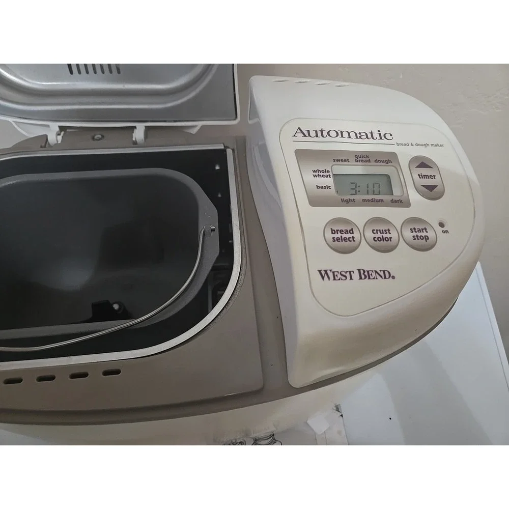 West Bend Automatic Bread & Dough Maker Model 41052 American Made 1999
